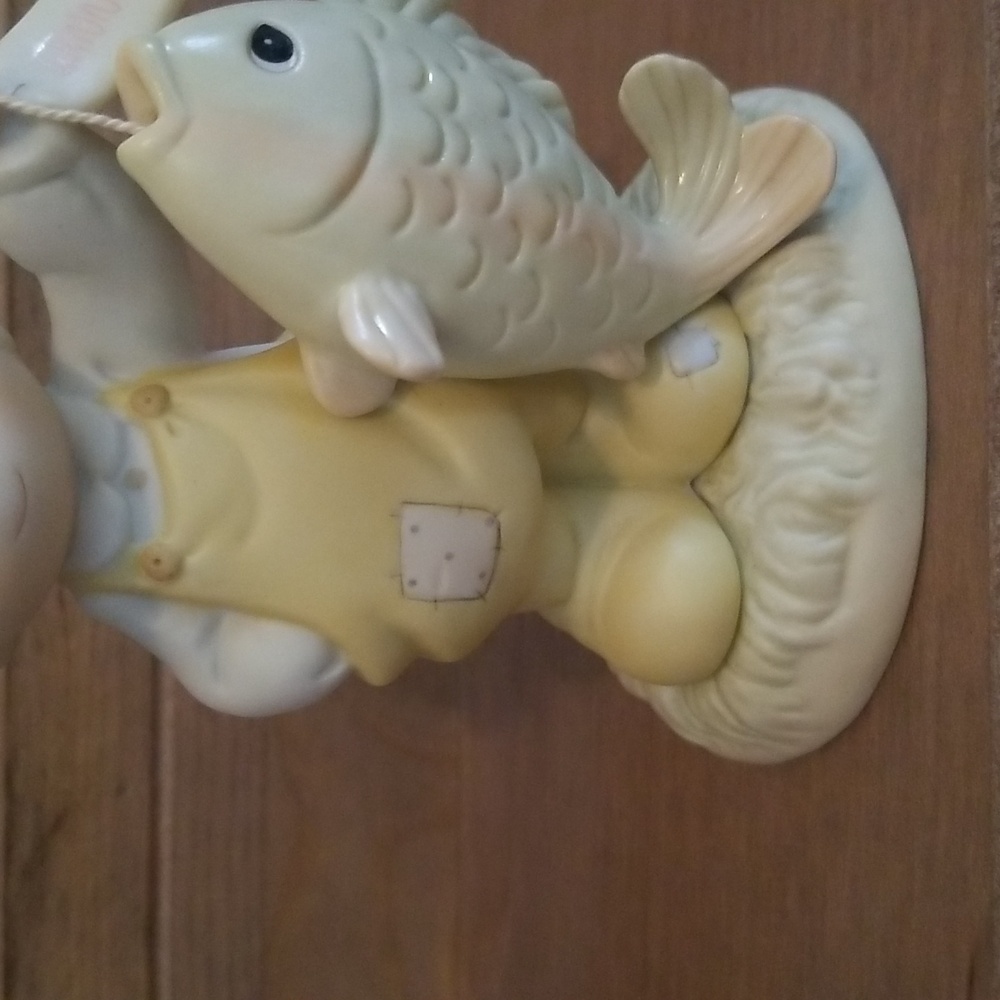 Vintage Precious Moments “You Are My Once In A Lifetime” Collectible Figurine - Picture 4 of 16